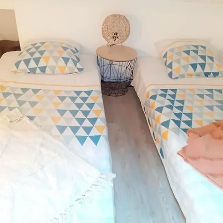 Duplex Avec Jacuzzi 펜션 Aumelas