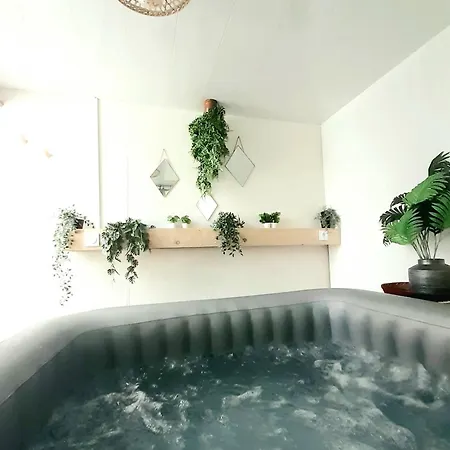 Duplex Avec Jacuzzi * Aumelas