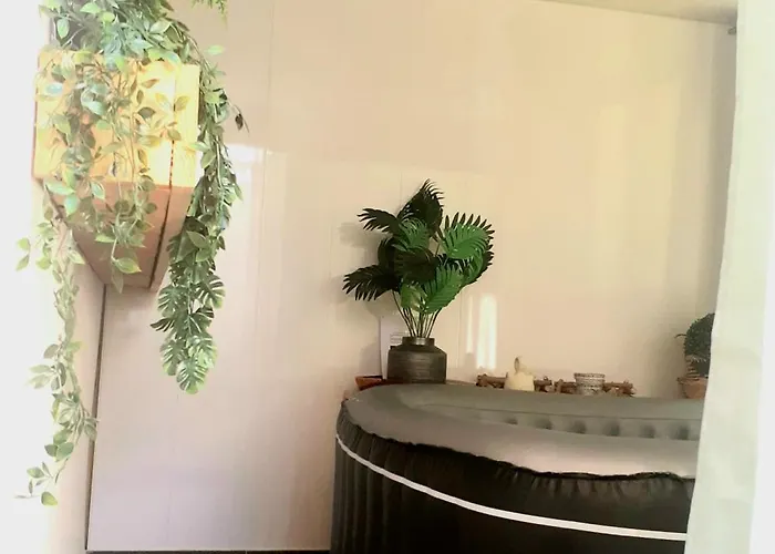 Duplex Avec Jacuzzi * Aumelas